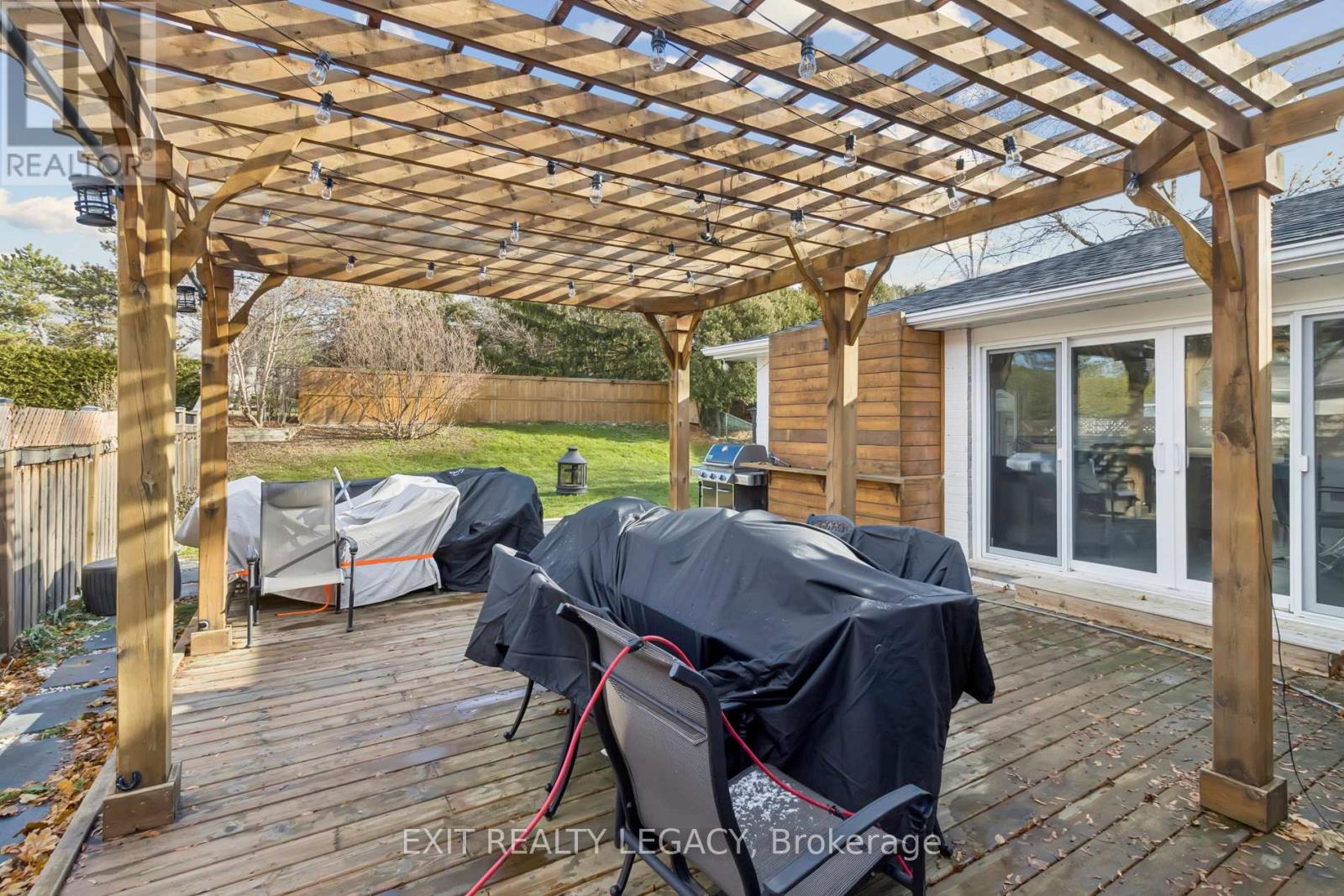 4 Oak Court, Aurora (Aurora Village), Ontario  L4G 3J6 - Photo 38 - N12802058