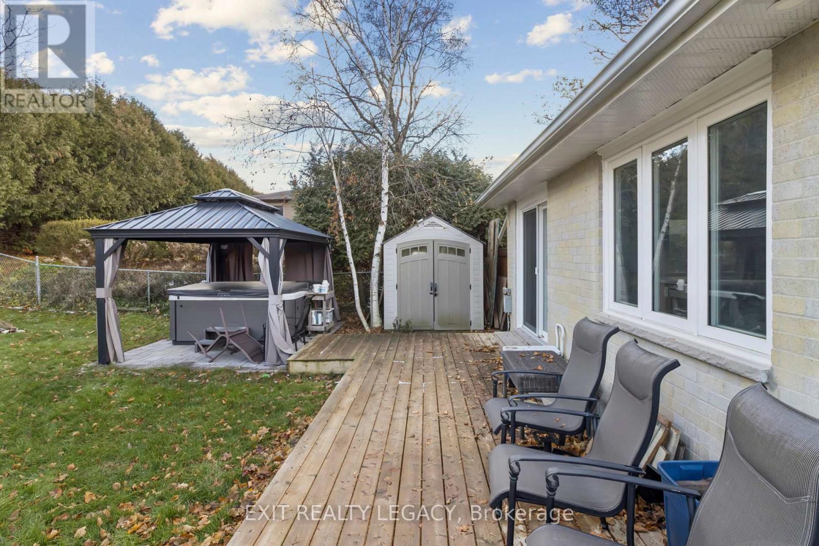 4 Oak Court, Aurora (Aurora Village), Ontario  L4G 3J6 - Photo 43 - N12802058