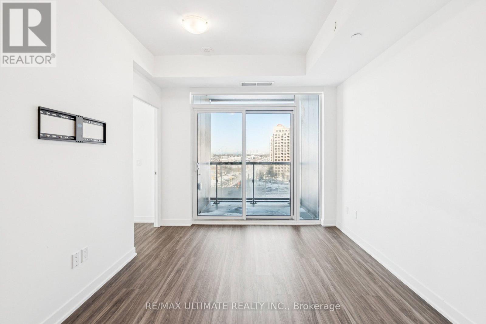 723 - 498 Caldari Road, Vaughan, Ontario  L4K 0R6 - Photo 10 - N12802186