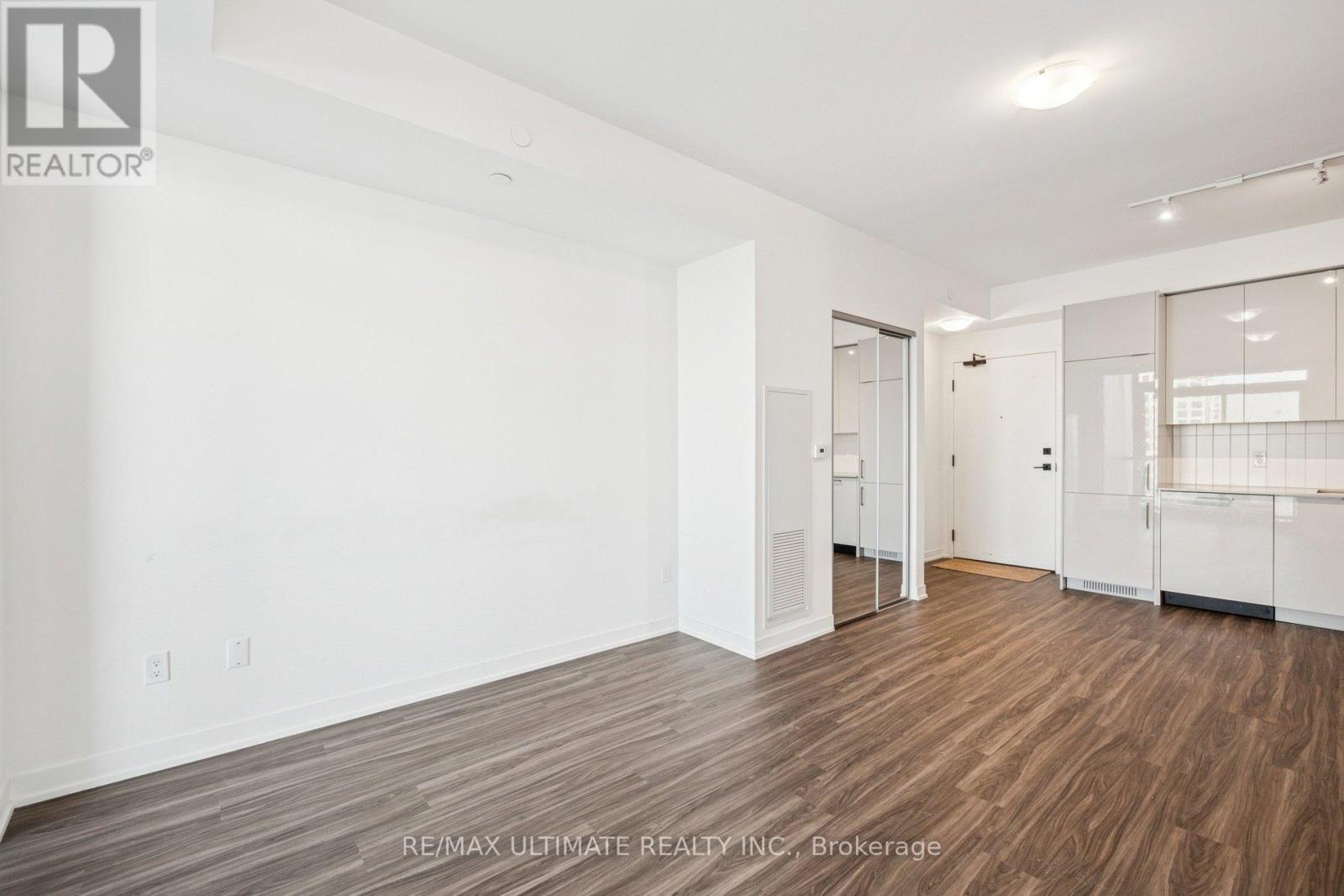 723 - 498 Caldari Road, Vaughan, Ontario  L4K 0R6 - Photo 12 - N12802186