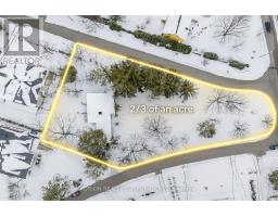 100 WESTWOOD LANE, Richmond Hill, Ontario