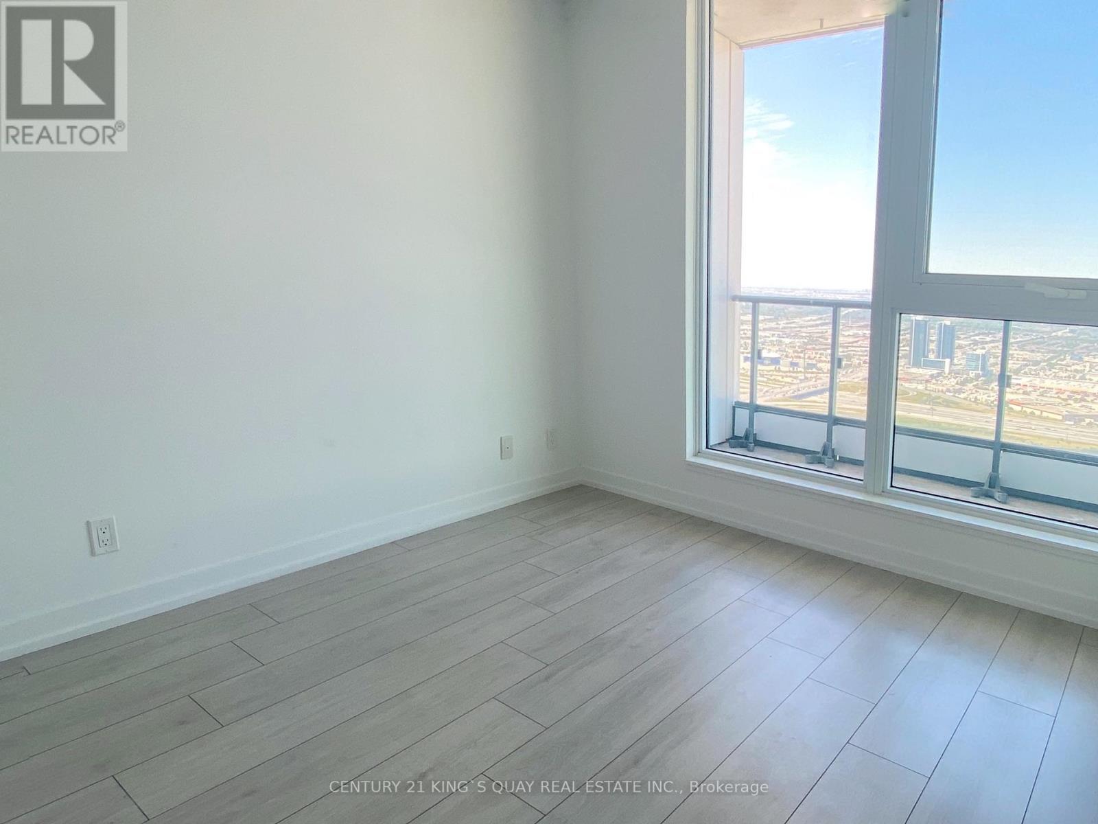 5810 - 950 Portage Parkway, Vaughan, Ontario  L4K 0J7 - Photo 3 - N12802246