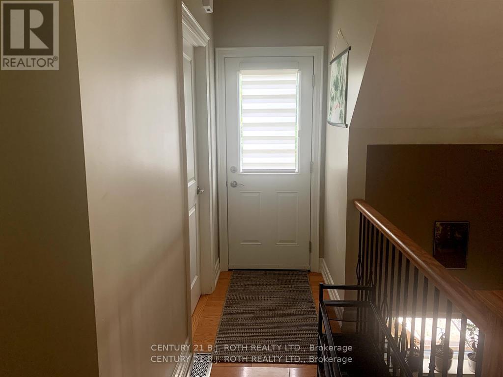 Room - 9 Greenwood Forest Road, Oro-Medonte, Ontario  L0L 2E0 - Photo 2 - S12801994