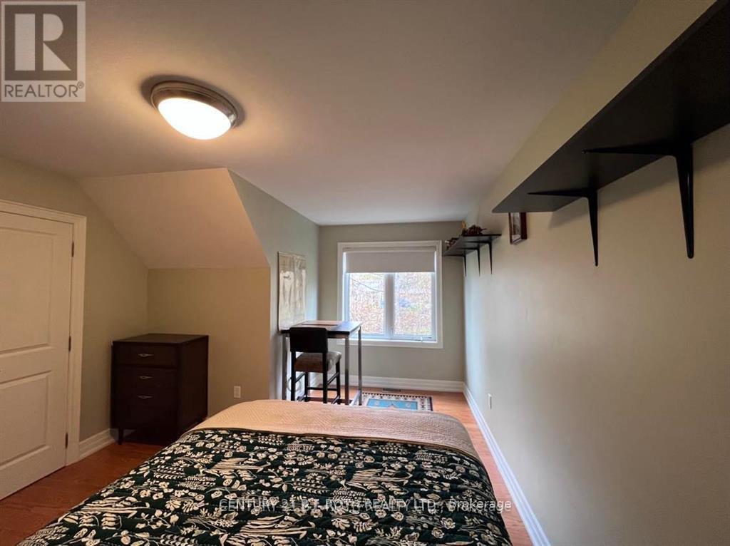 Room - 9 Greenwood Forest Road, Oro-Medonte, Ontario  L0L 2E0 - Photo 6 - S12801994