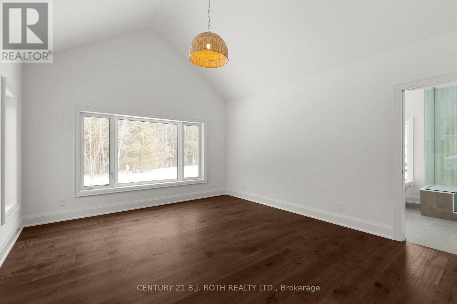 66 Thoroughbred Drive, Oro-Medonte, Ontario  L0K 1E0 - Photo 17 - S12802108