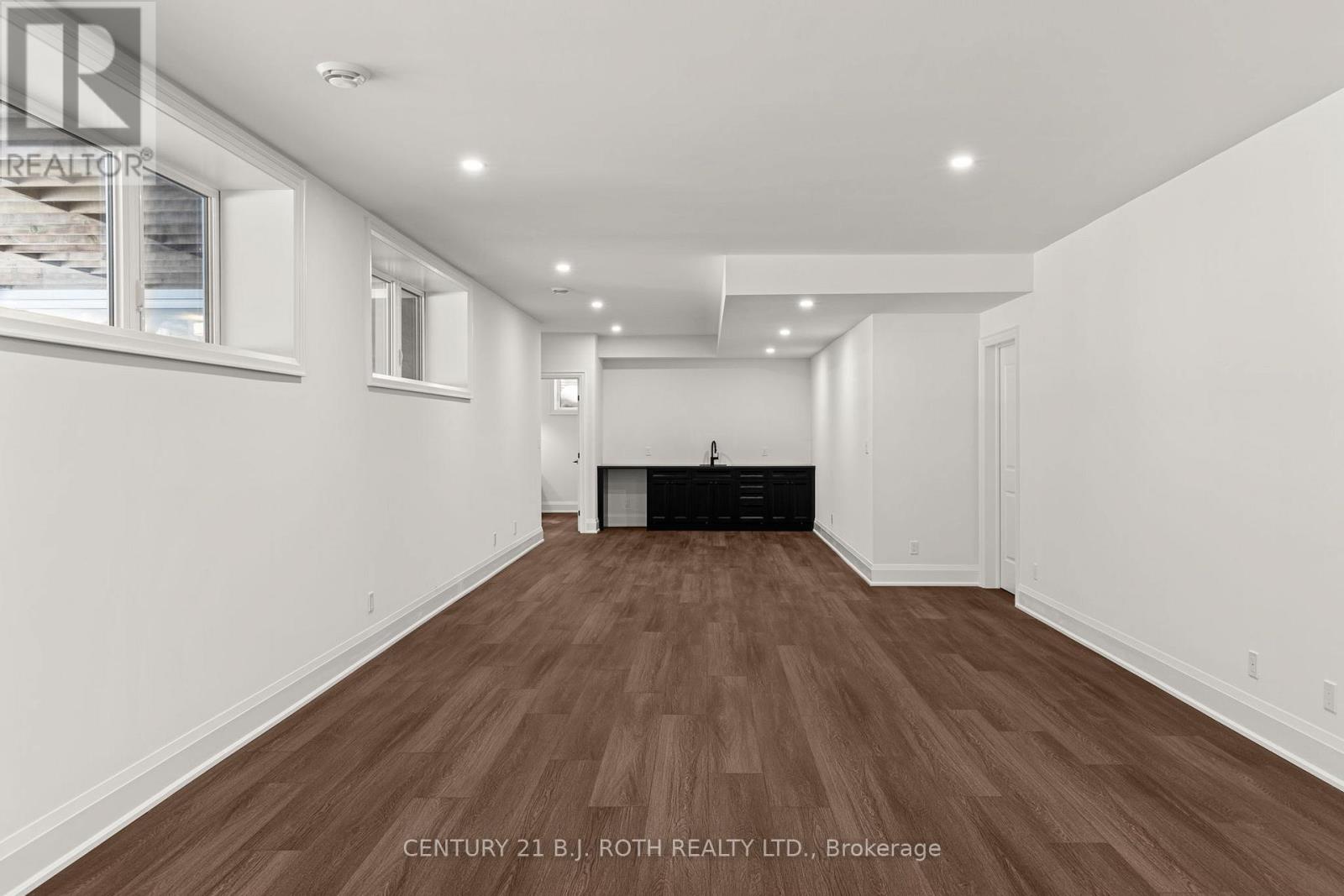 66 Thoroughbred Drive, Oro-Medonte, Ontario  L0K 1E0 - Photo 35 - S12802108