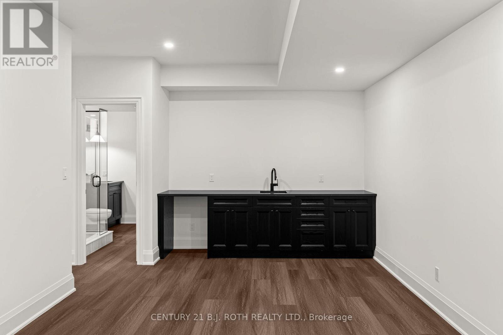 66 Thoroughbred Drive, Oro-Medonte, Ontario  L0K 1E0 - Photo 36 - S12802108