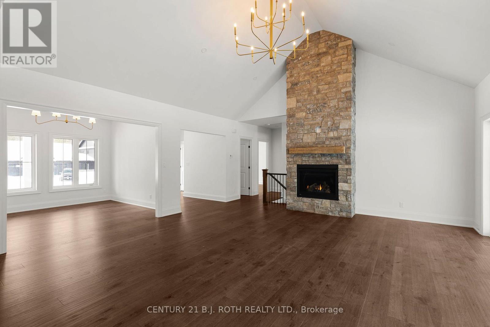 66 Thoroughbred Drive, Oro-Medonte, Ontario  L0K 1E0 - Photo 5 - S12802108