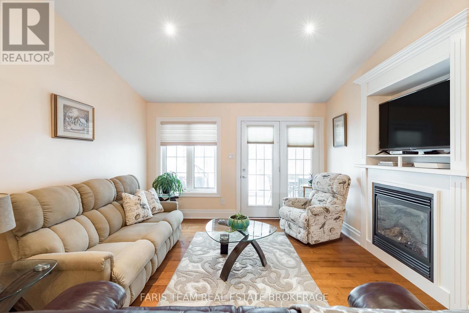 189 Greenway Drive, Wasaga Beach, Ontario  L9Z 0E6 - Photo 16 - S12802252