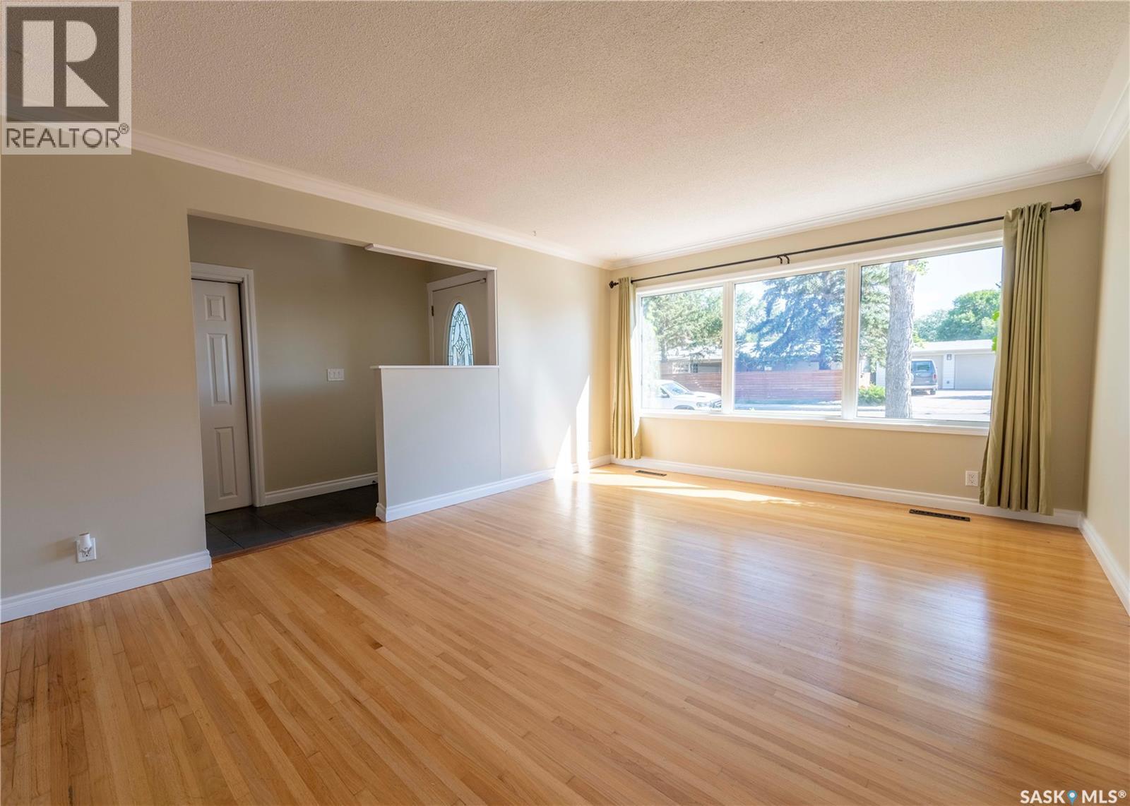 3345 Wascana Street, Regina, Saskatchewan  S4S 2H2 - Photo 2 - SK028867