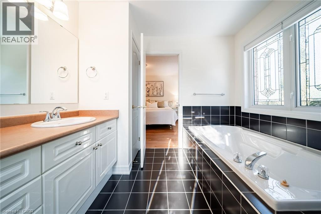 1050 Grand Boulevard Unit# 16, Oakville, Ontario  L6H 2S5 - Photo 29 - 40802866