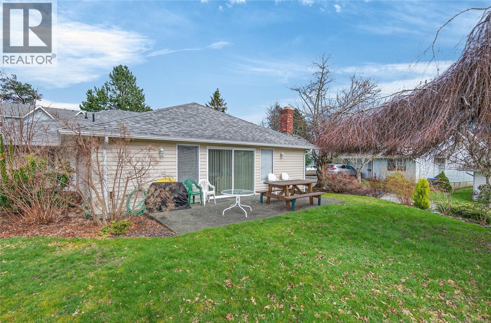 8 2200 Manor Dr, Comox, British Columbia  V9M 1C5 - Photo 41 - 1026115