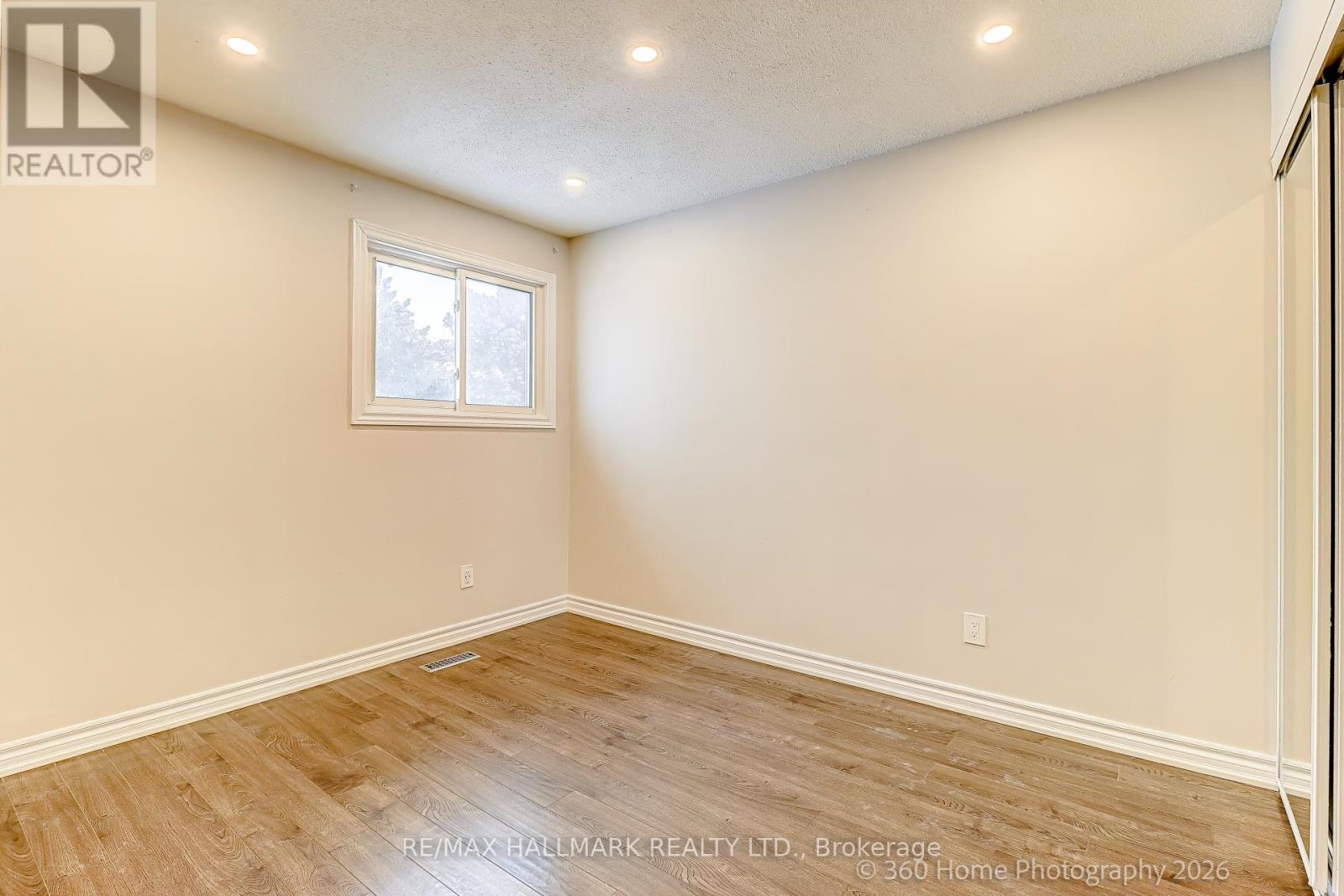 4 Simmons Boulevard, Brampton, Ontario  L6V 3V5 - Photo 10 - W12782718