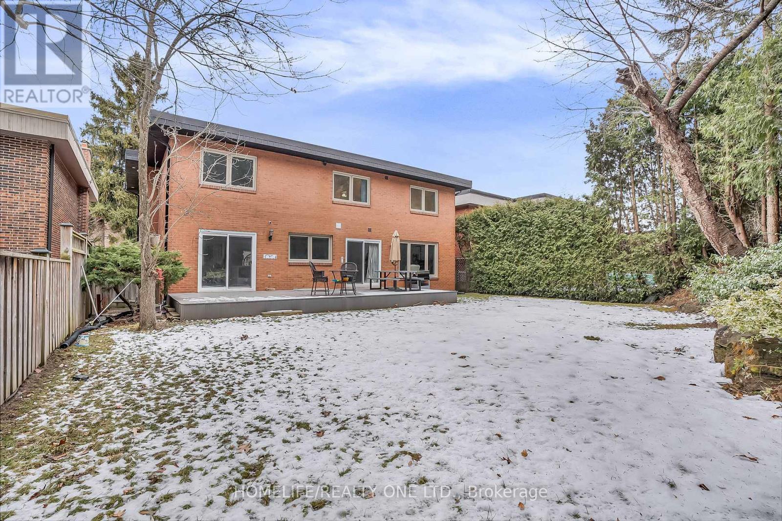 31 Bearwood Drive, Toronto (Edenbridge-Humber Valley), Ontario  M9A 4G5 - Photo 50 - W12801992