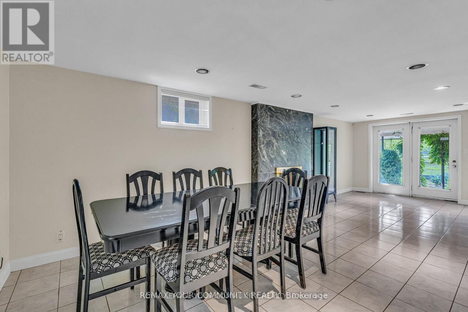 6 Hentob Court, Toronto, Ontario  M9V 2X1 - Photo 35 - W12802054