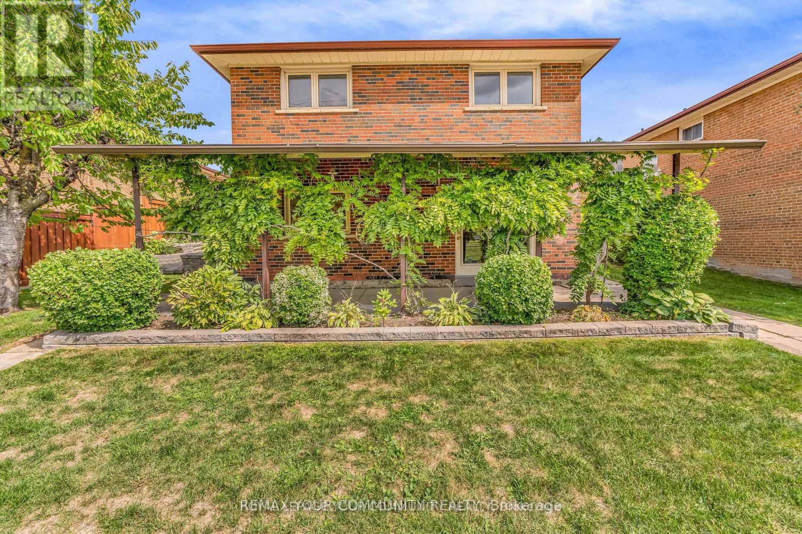 6 Hentob Court, Toronto, Ontario  M9V 2X1 - Photo 44 - W12802054