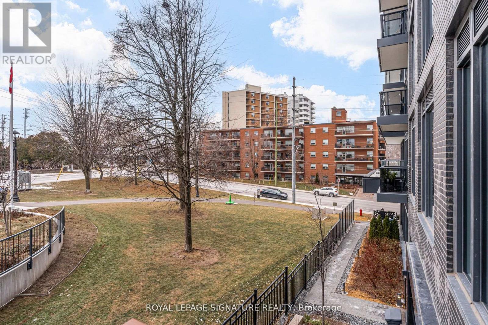 207 - 21 Park Street E, Mississauga (Port Credit), Ontario  L5G 0C2 - Photo 19 - W12802100