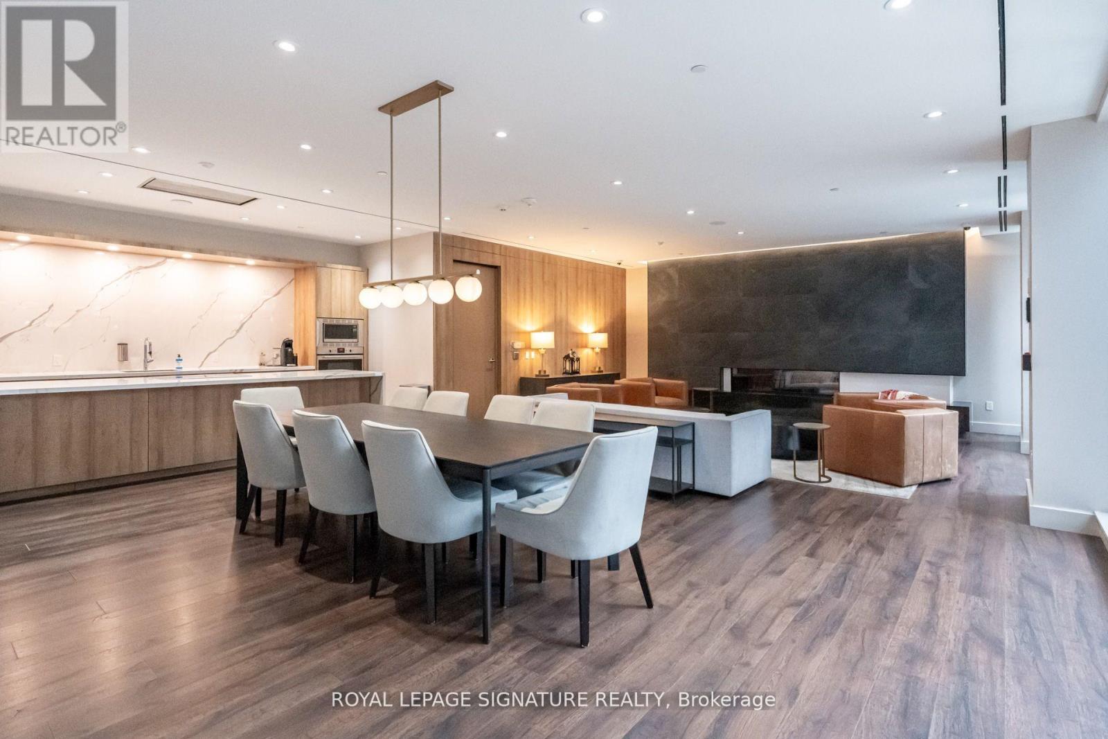 207 - 21 Park Street E, Mississauga (Port Credit), Ontario  L5G 0C2 - Photo 24 - W12802100