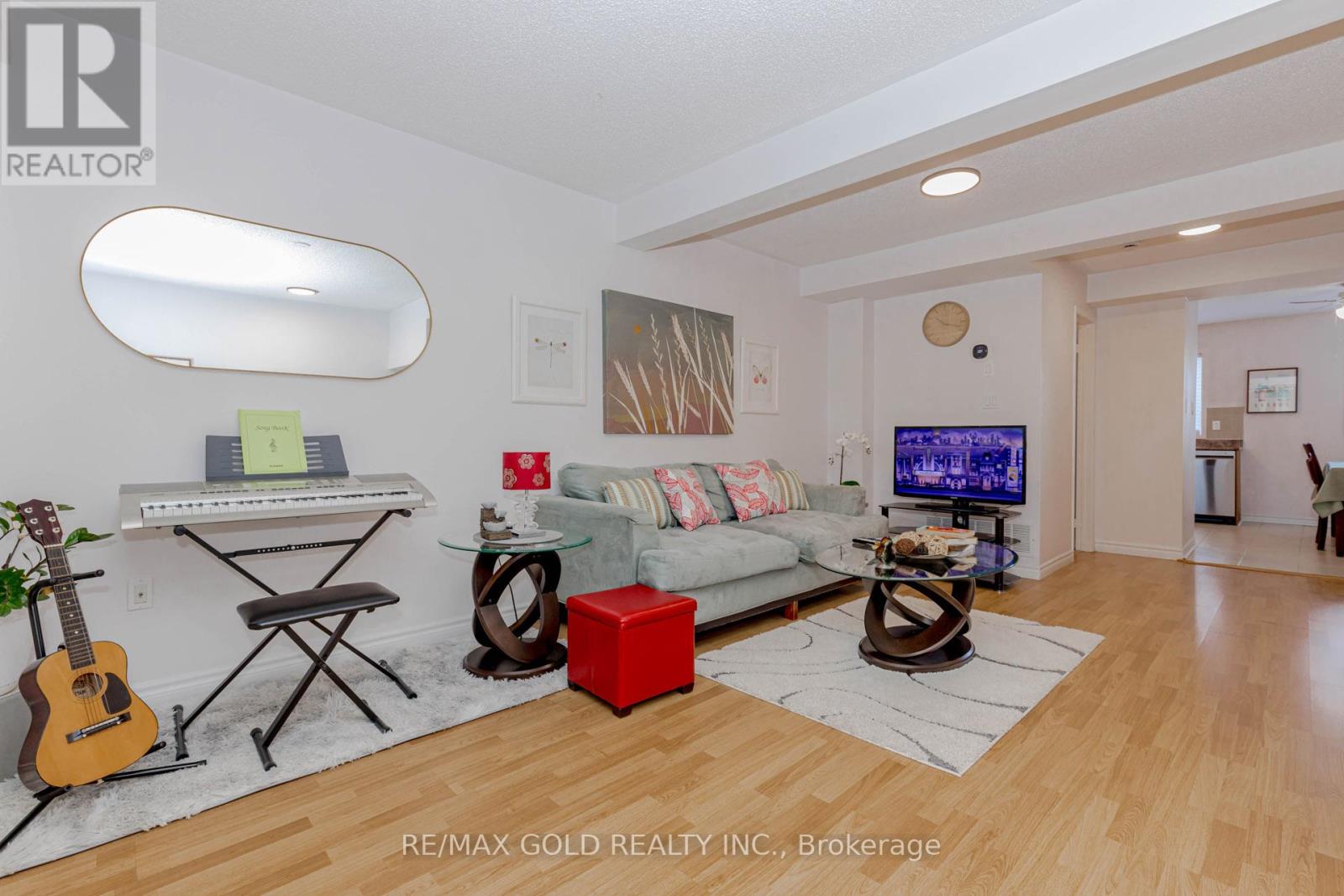 83 Spadina Road, Brampton, Ontario  L6X 4X6 - Photo 10 - W12802102