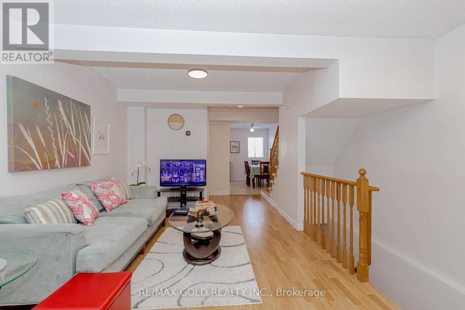 83 Spadina Road, Brampton, Ontario  L6X 4X6 - Photo 11 - W12802102