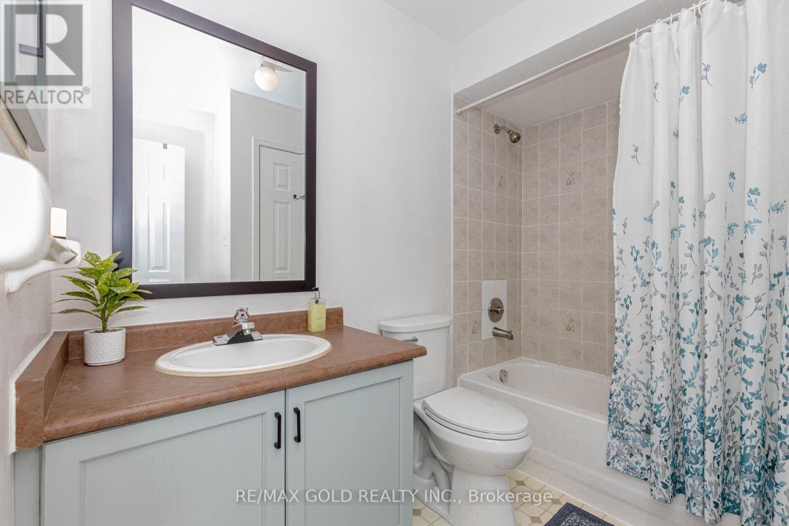 83 Spadina Road, Brampton, Ontario  L6X 4X6 - Photo 38 - W12802102