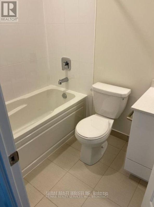 1313 - 35 Watergarden Drive, Mississauga (Hurontario), Ontario  L5R 0G8 - Photo 16 - W12802104