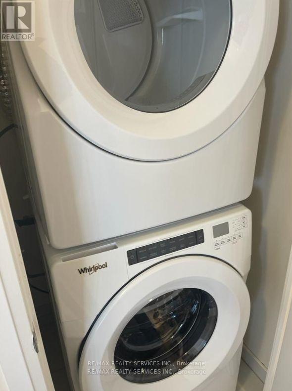 1313 - 35 Watergarden Drive, Mississauga (Hurontario), Ontario  L5R 0G8 - Photo 17 - W12802104