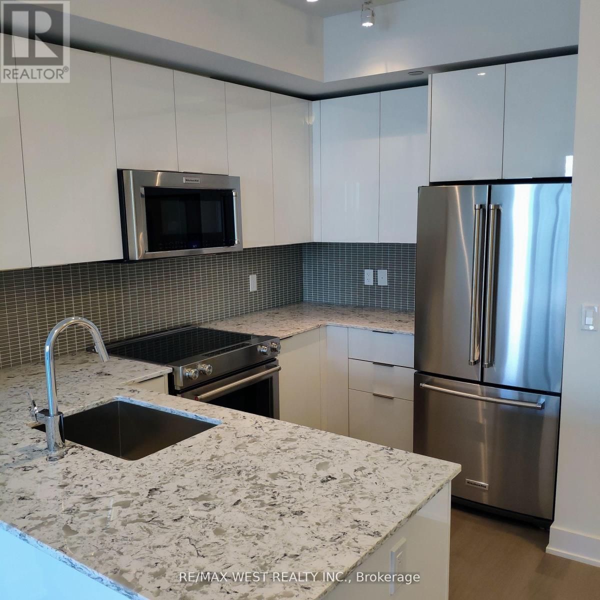 3005 - 20 Shore Breeze Drive, Toronto (Mimico), Ontario  M8V 0C7 - Photo 4 - W12802130