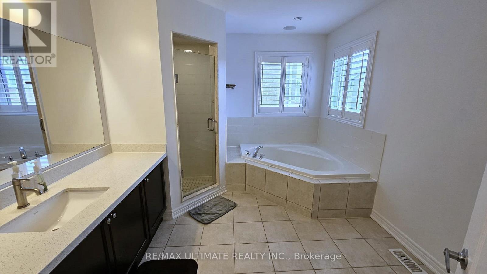 23 Seastar (Upper) Road, Brampton (Bram West), Ontario  L6Y 0N9 - Photo 11 - W12802140