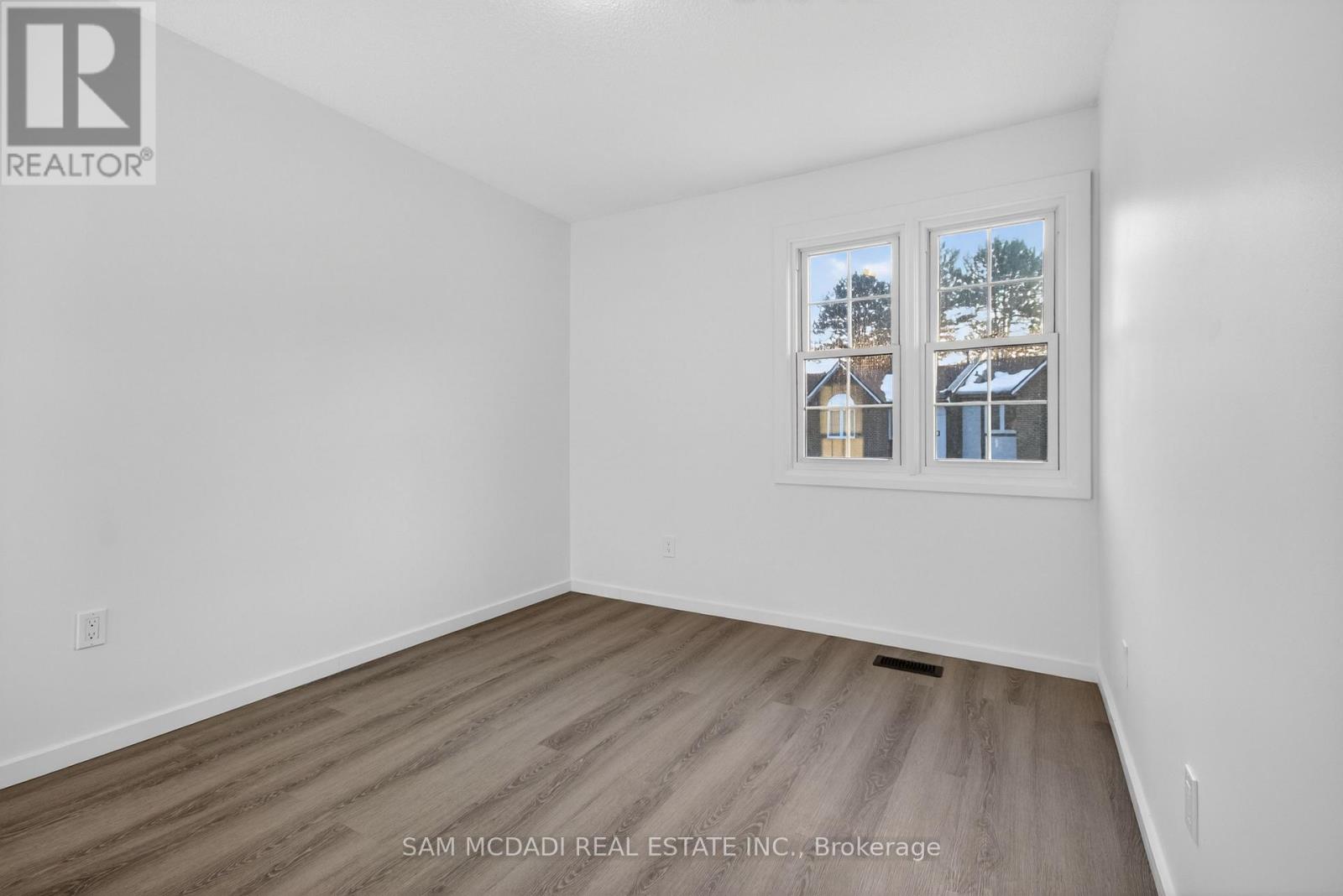 43 - 2120 Rathburn Road E, Mississauga, Ontario  L4W 2S8 - Photo 21 - W12802162