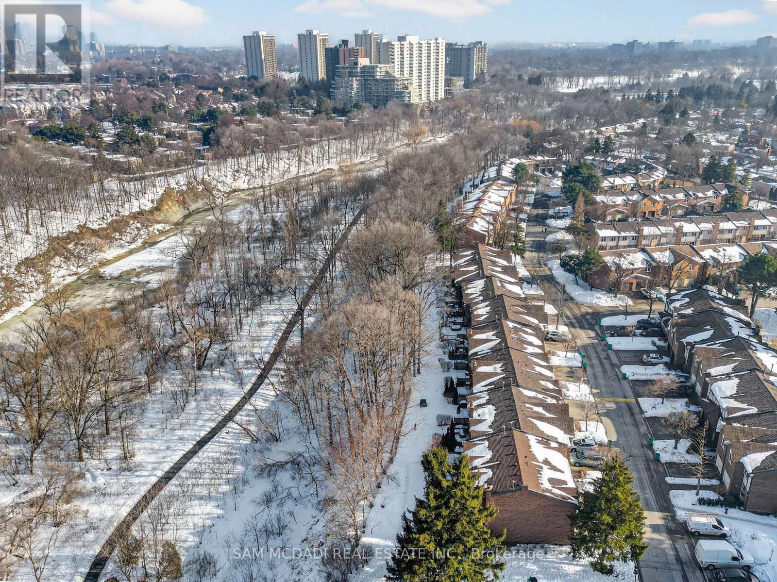 43 - 2120 Rathburn Road E, Mississauga, Ontario  L4W 2S8 - Photo 32 - W12802162