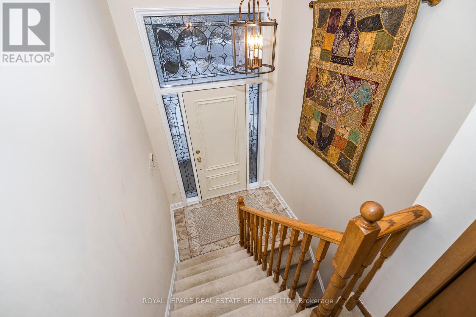 382 Lake Promenade, Toronto, Ontario  M8W 1B9 - Photo 7 - W12802174