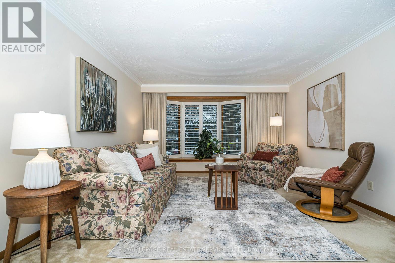 382 Lake Promenade, Toronto, Ontario  M8W 1B9 - Photo 9 - W12802174