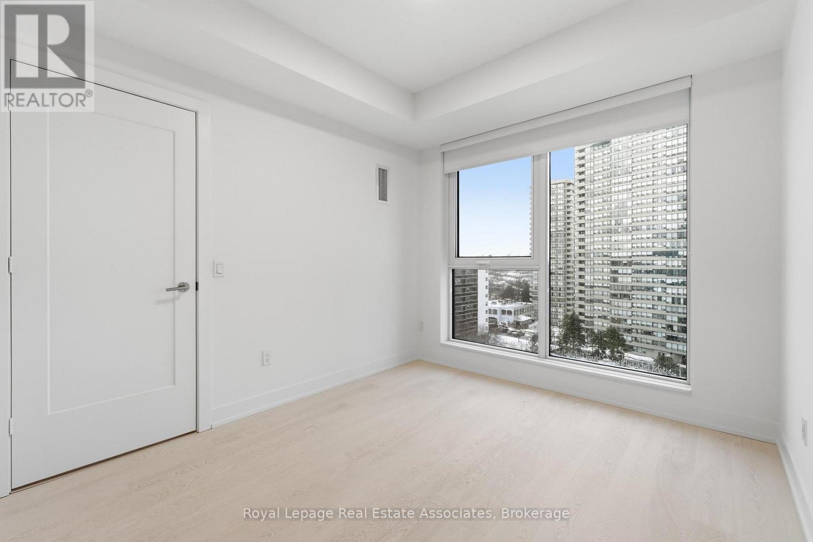 903 - 25 Cordova Avenue, Toronto, Ontario  M9A 0E5 - Photo 11 - W12802176