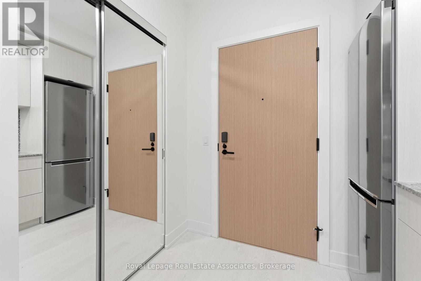 903 - 25 Cordova Avenue, Toronto, Ontario  M9A 0E5 - Photo 14 - W12802176