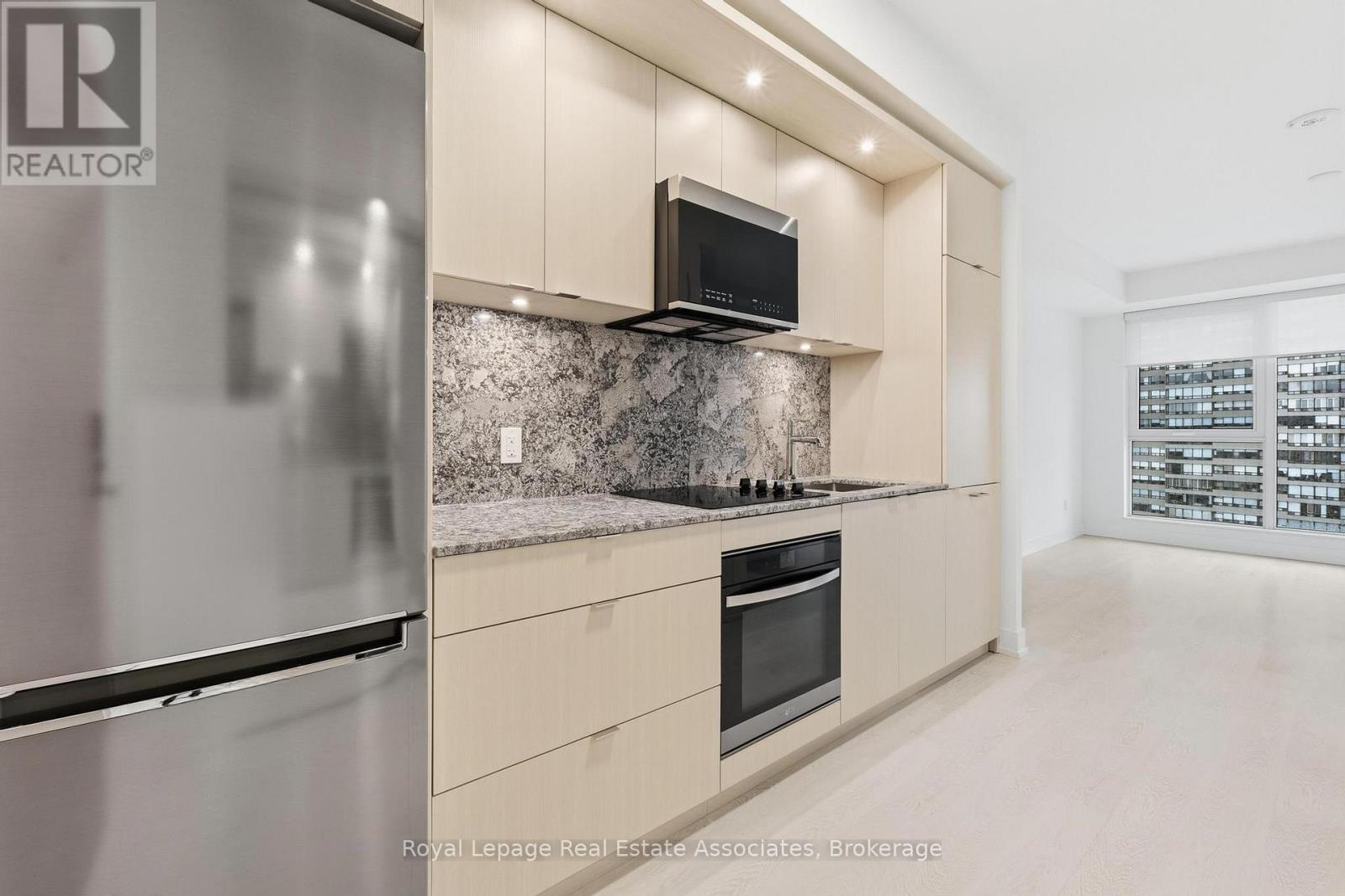 903 - 25 Cordova Avenue, Toronto, Ontario  M9A 0E5 - Photo 2 - W12802176