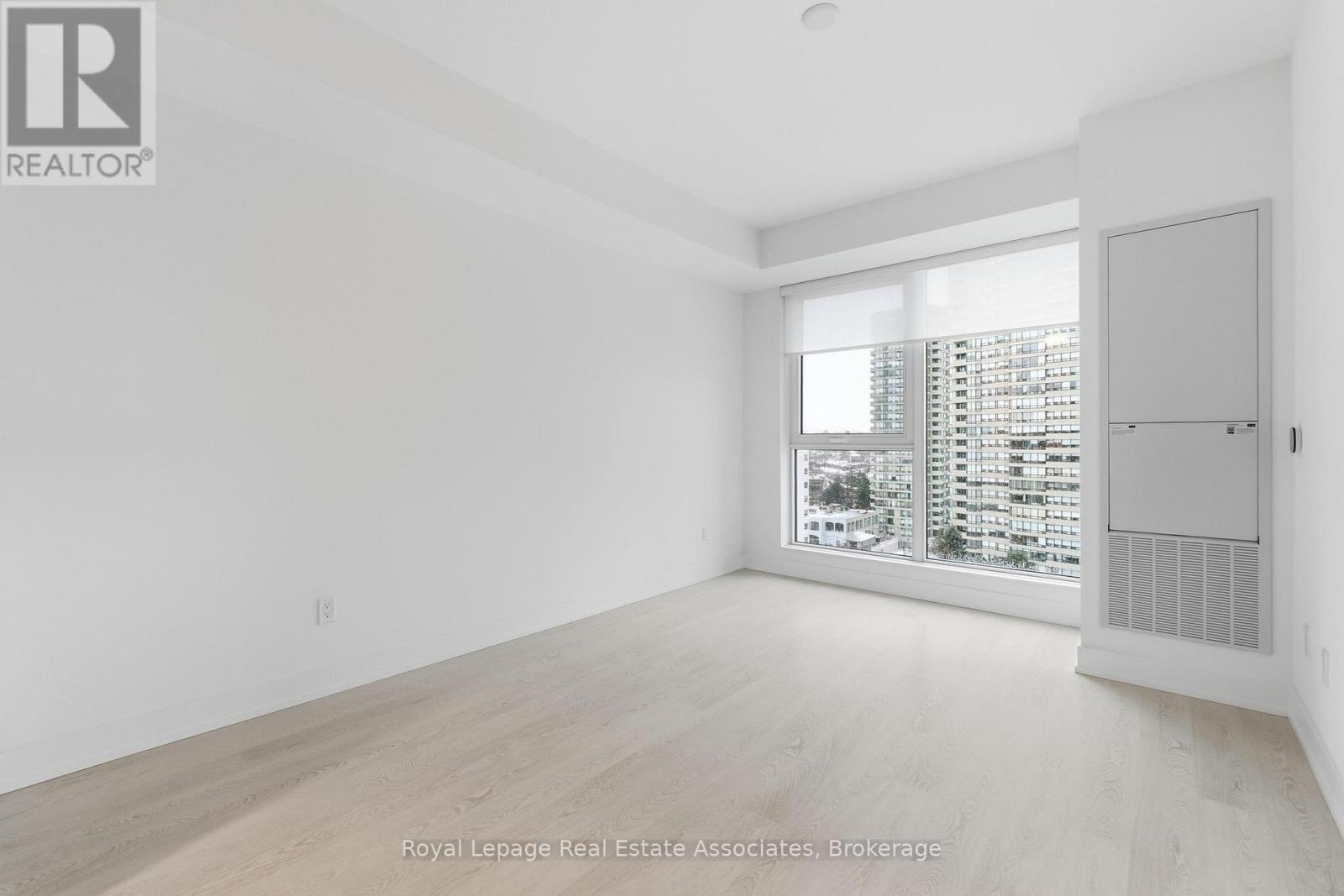 903 - 25 Cordova Avenue, Toronto, Ontario  M9A 0E5 - Photo 4 - W12802176