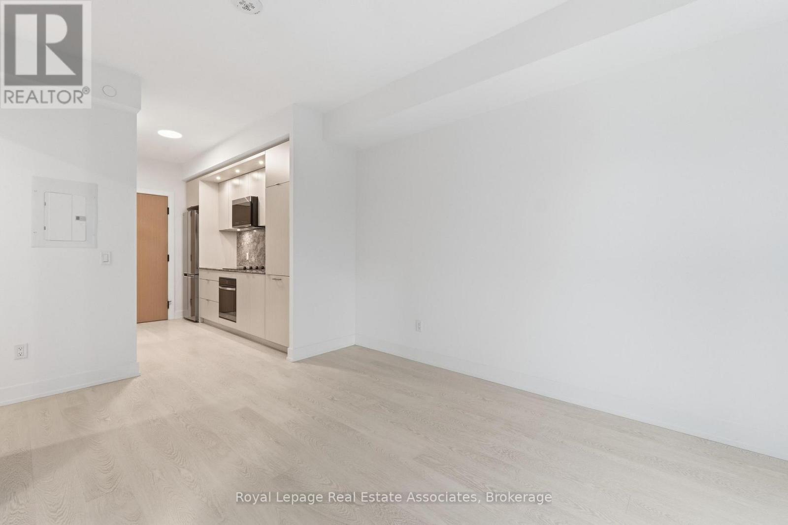 903 - 25 Cordova Avenue, Toronto, Ontario  M9A 0E5 - Photo 8 - W12802176