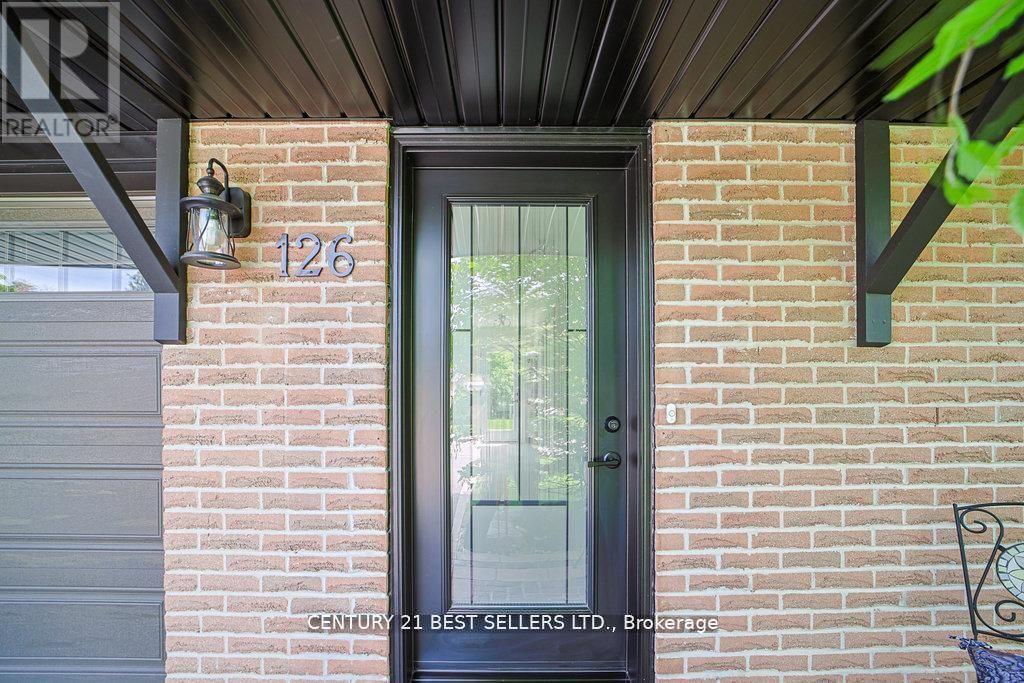 126 Mellow Crescent, Caledon (Bolton East), Ontario  L7E 1Z2 - Photo 4 - W12802190