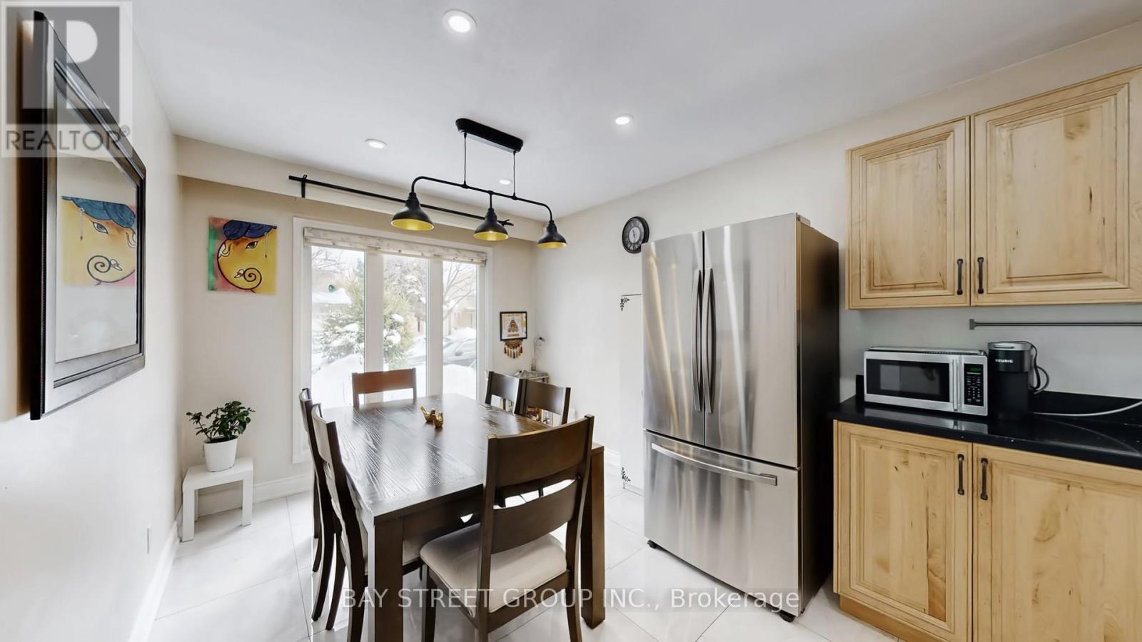 20 Camberley Crescent, Brampton, Ontario  L6V 3L4 - Photo 12 - W12802204