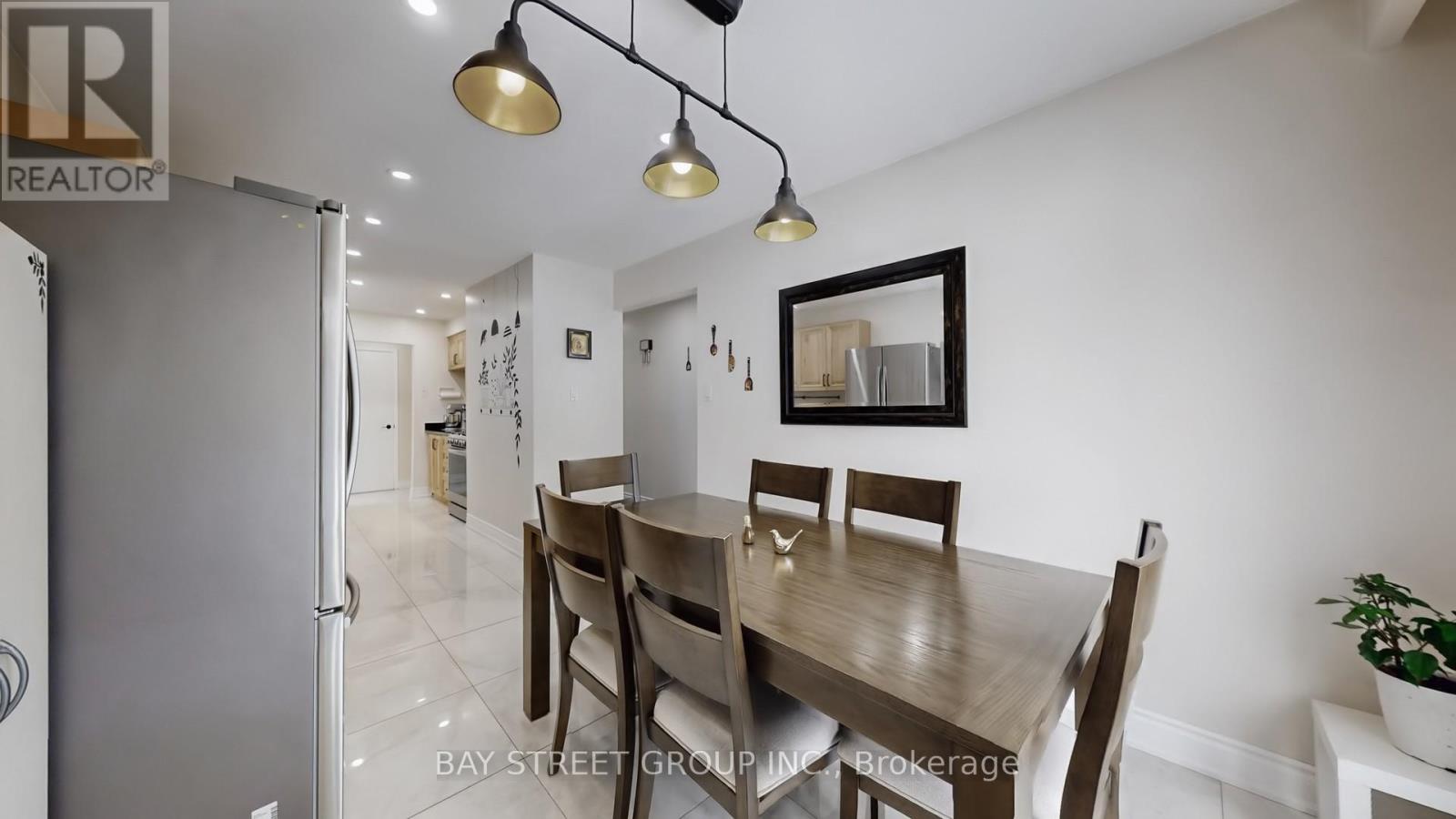 20 Camberley Crescent, Brampton, Ontario  L6V 3L4 - Photo 15 - W12802204