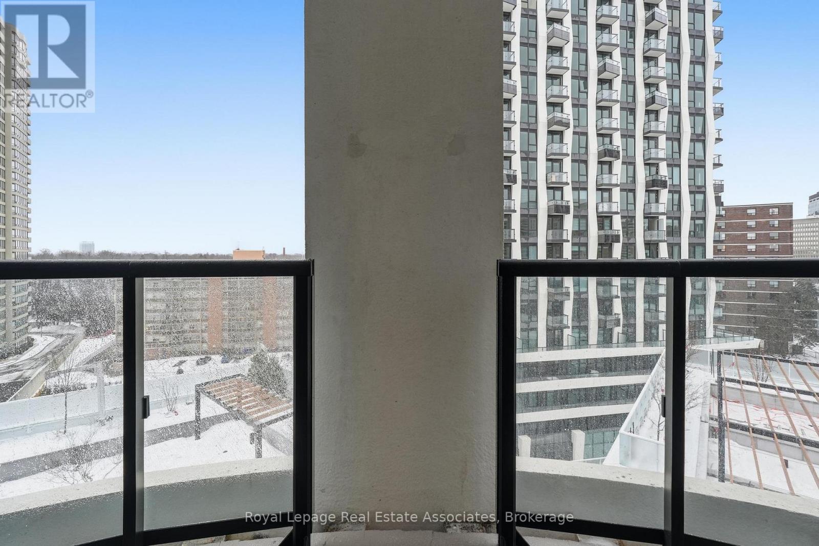 704 - 25 Cordova Avenue, Toronto (Islington-City Centre West), Ontario  M9A 0E5 - Photo 11 - W12802208