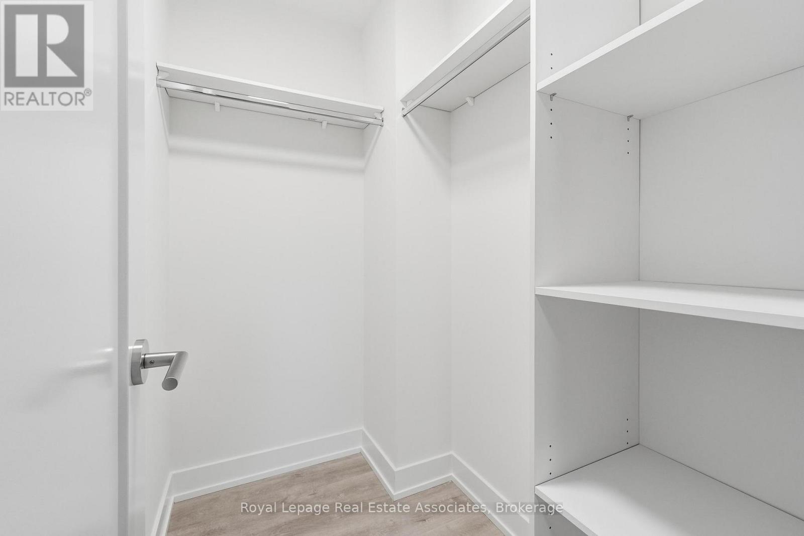 704 - 25 Cordova Avenue, Toronto (Islington-City Centre West), Ontario  M9A 0E5 - Photo 16 - W12802208