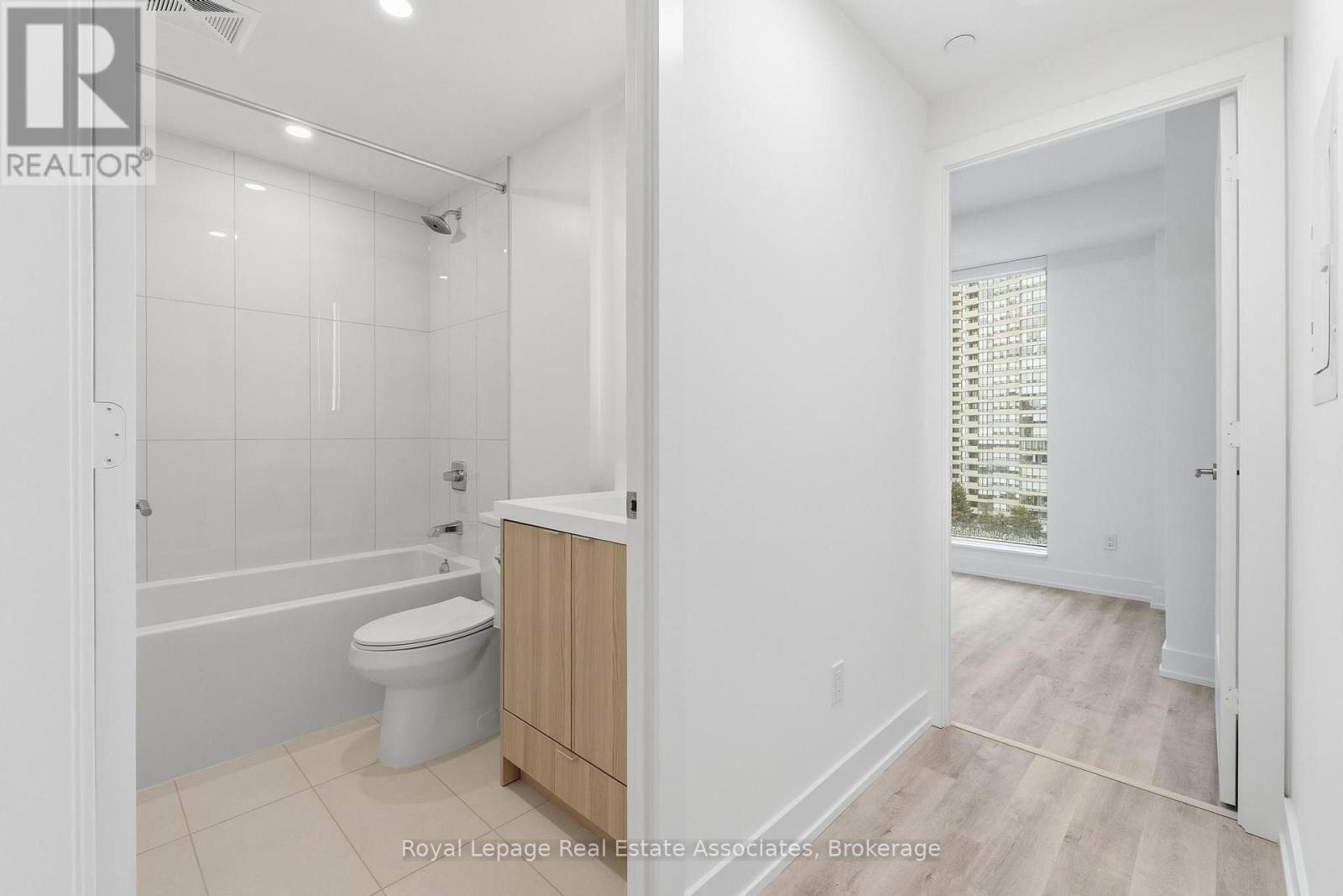 704 - 25 Cordova Avenue, Toronto (Islington-City Centre West), Ontario  M9A 0E5 - Photo 17 - W12802208