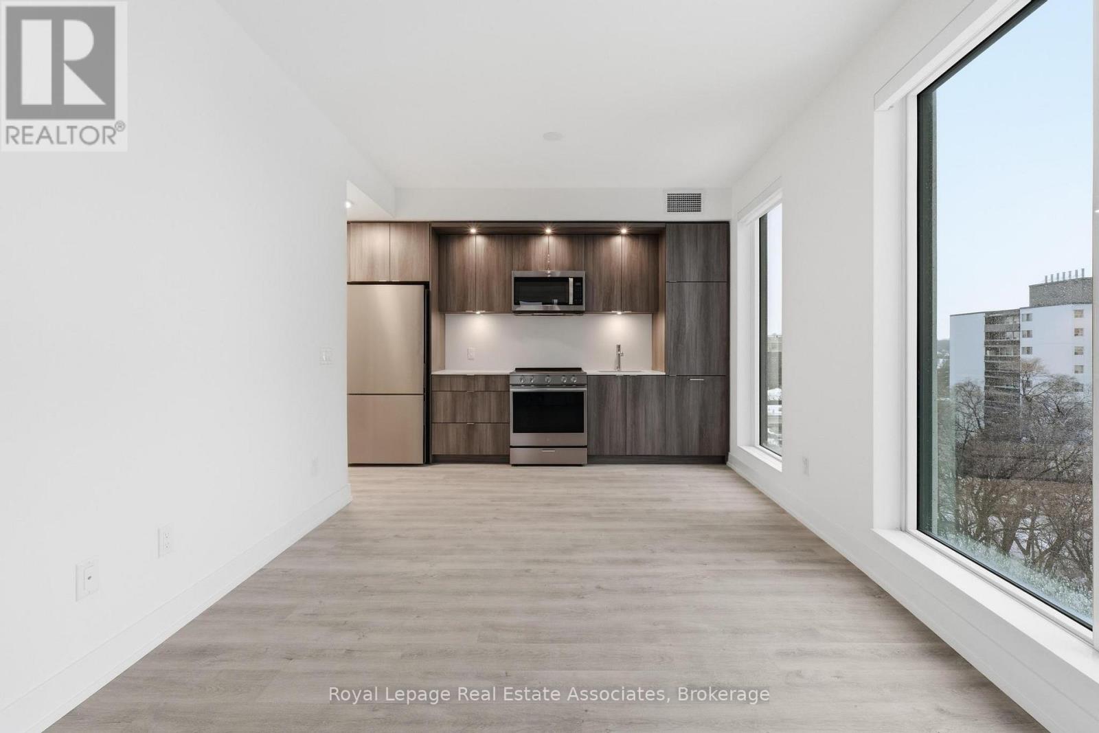 704 - 25 Cordova Avenue, Toronto (Islington-City Centre West), Ontario  M9A 0E5 - Photo 3 - W12802208