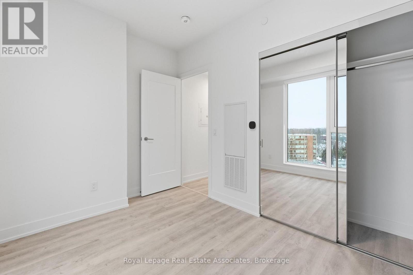 704 - 25 Cordova Avenue, Toronto (Islington-City Centre West), Ontario  M9A 0E5 - Photo 6 - W12802208