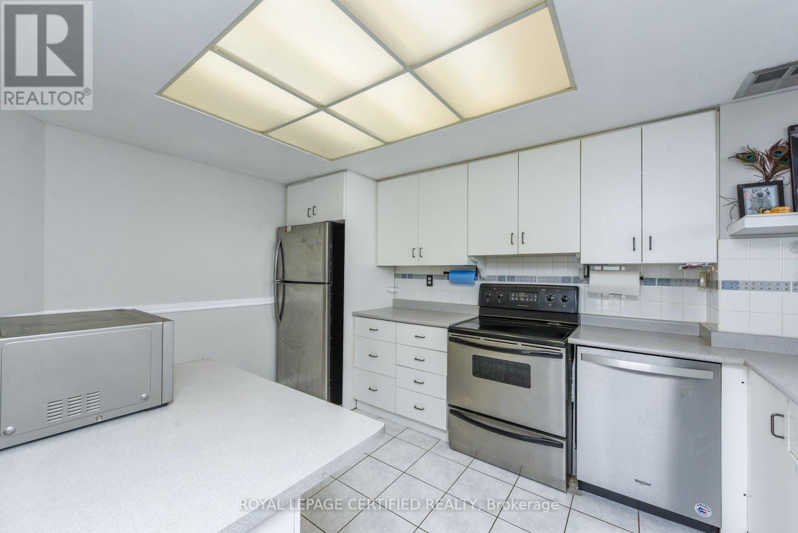 2807 - 8 Lisa Street, Brampton, Ontario  L6T 4S6 - Photo 11 - W12802212