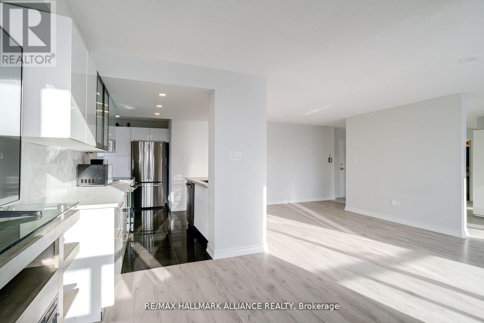 307 - 30 Malta Avenue, Brampton, Ontario  L6Y 4W6 - Photo 15 - W12802242