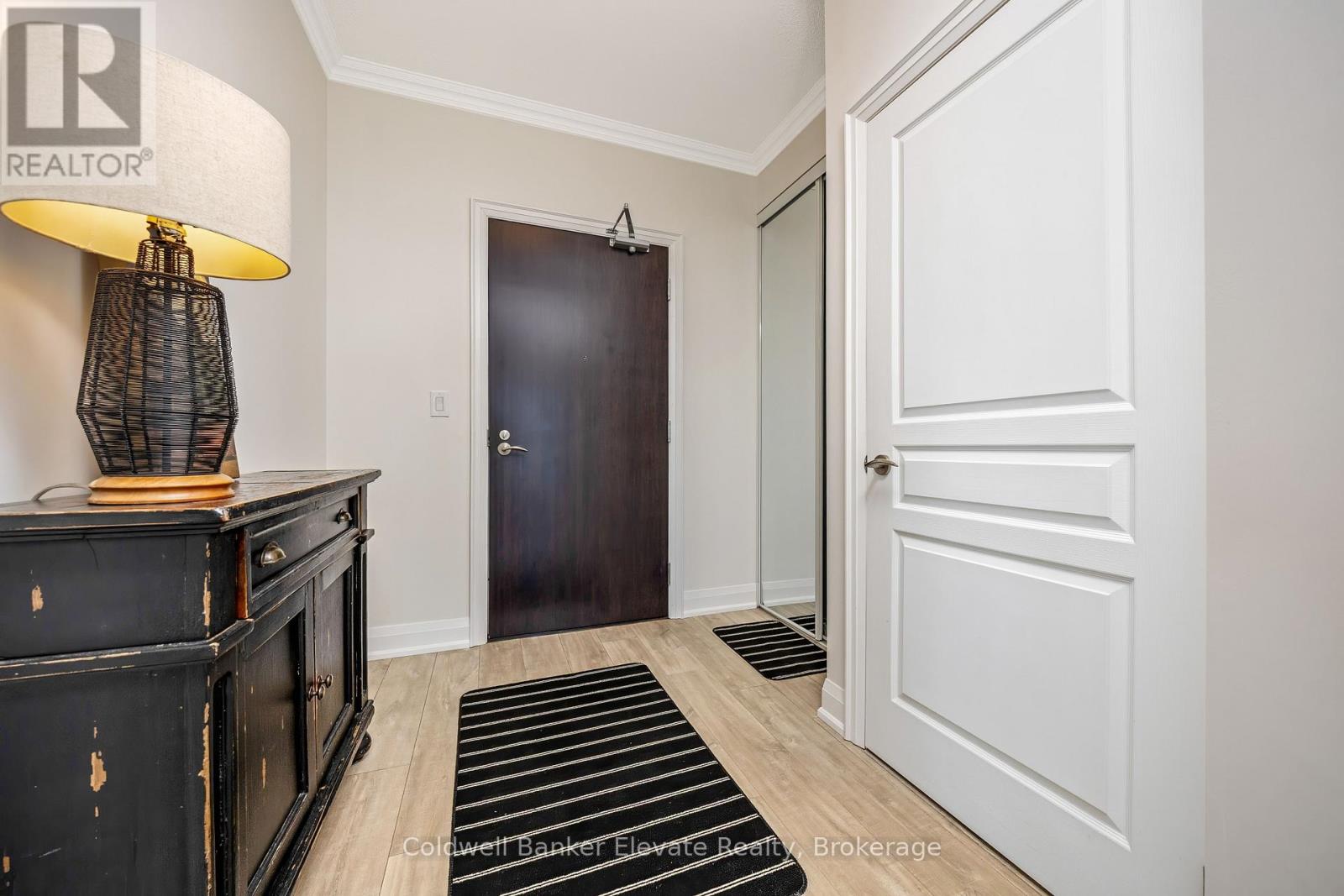 905 - 50 Hall Road, Halton Hills (Georgetown), Ontario  L7G 0J8 - Photo 9 - W12802268