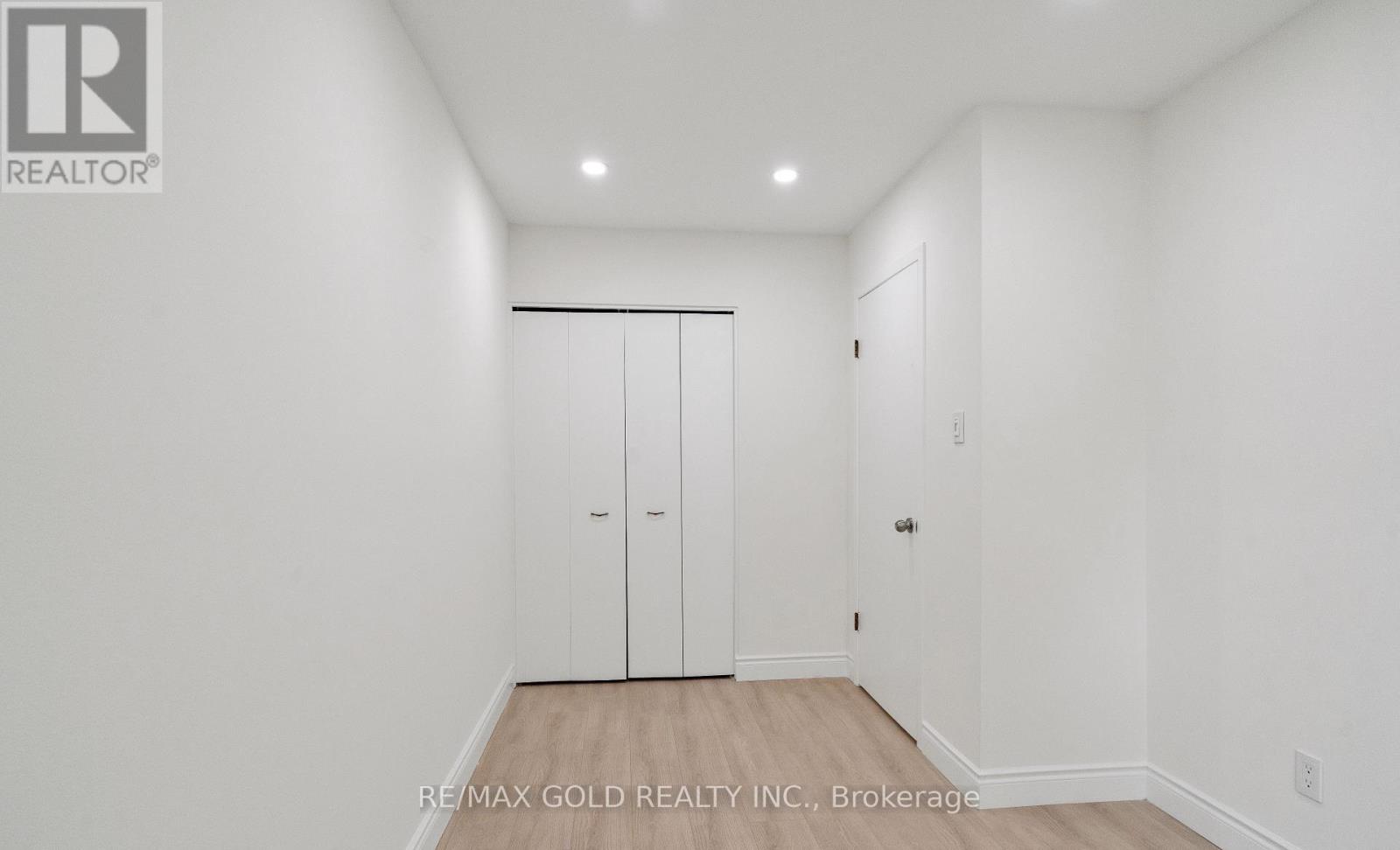 231a Cedarbrae Avenue, Waterloo, Ontario  N2L 4S6 - Photo 13 - X12802000